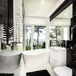 Let's Sea By 2homerent *