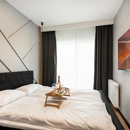 Let's Sea By 2homerent *