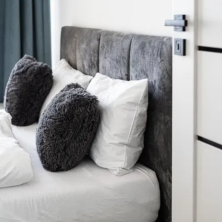 Let's Sea By 2homerent Апартаменты Гонски