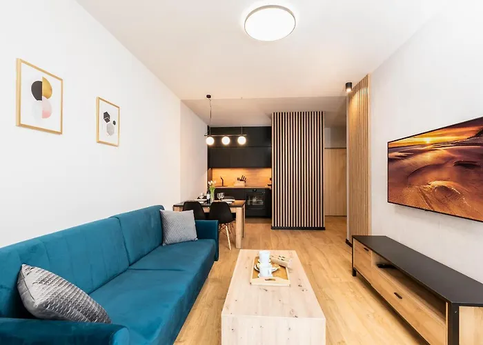 Let's Sea By 2homerent